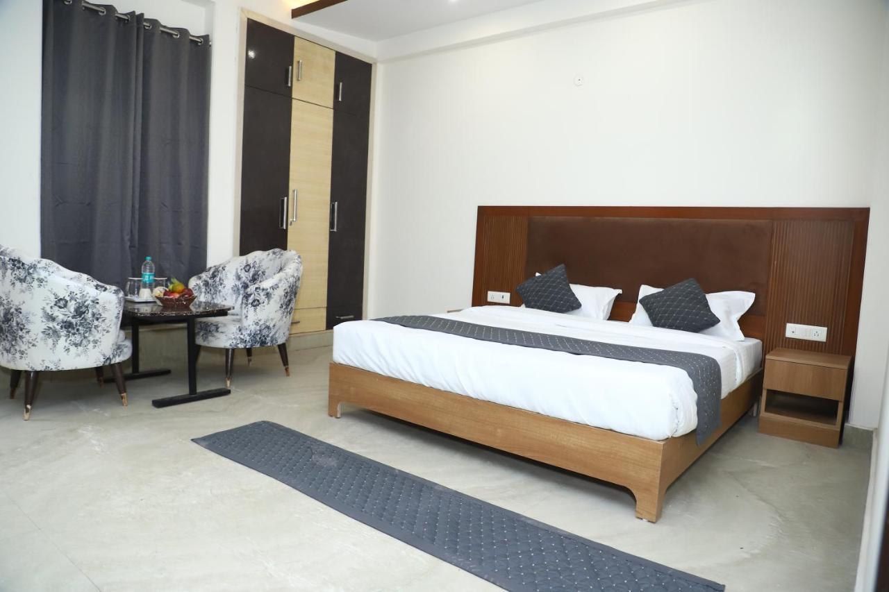 Lyf Corporate Suites - Noida Sector 19 Екстер'єр фото