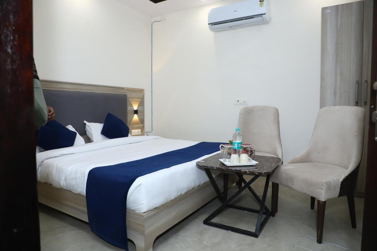 Lyf Corporate Suites - Noida Sector 19 Екстер'єр фото