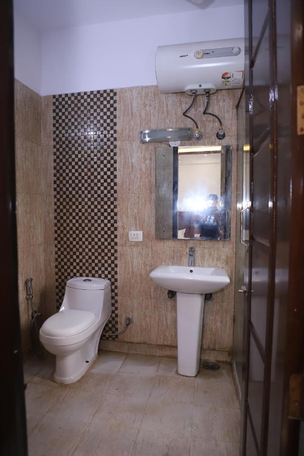 Lyf Corporate Suites - Noida Sector 19 Екстер'єр фото